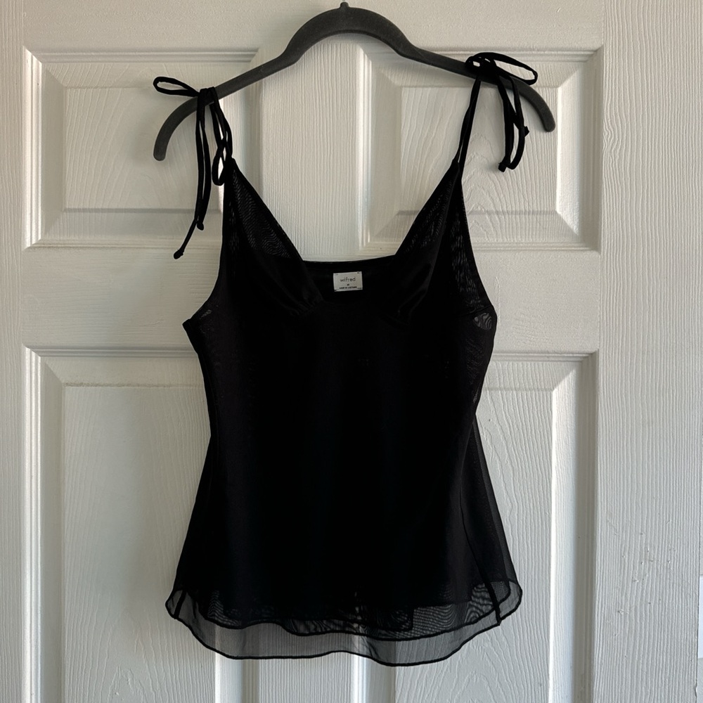 WILFRED black missy top, sold out everywhere circa 2019. Size m (fits s-m)